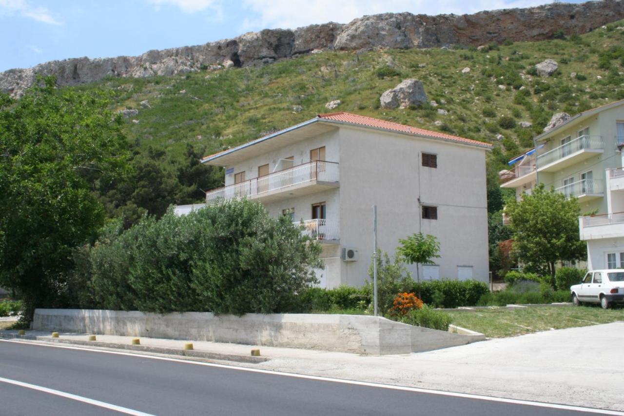 Apartments By The Sea Duce, Omis - 2731 ドゥギ・ラット エクステリア 写真