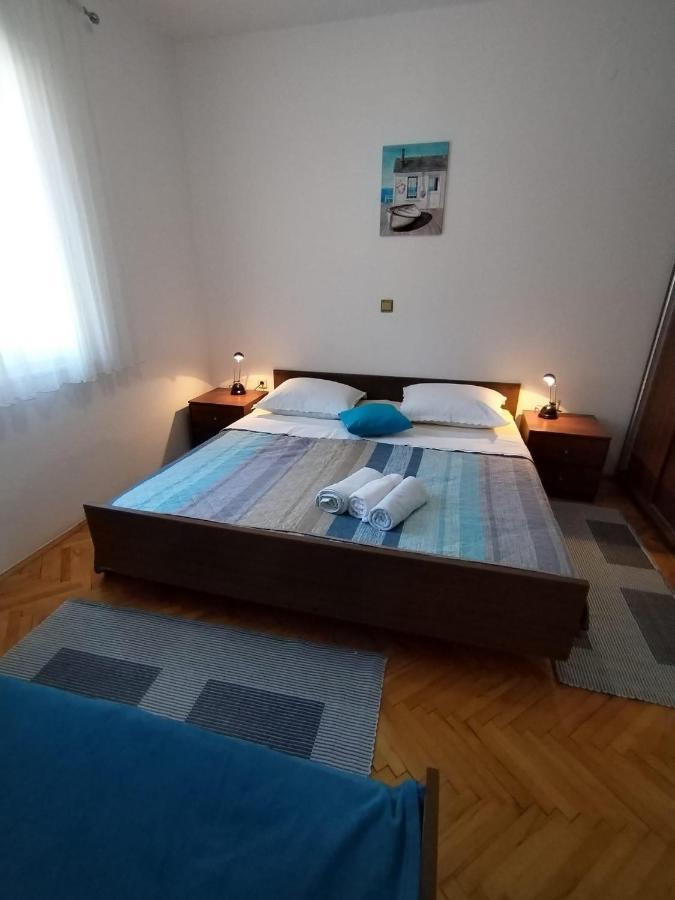 Apartments By The Sea Duce, Omis - 2731 ドゥギ・ラット エクステリア 写真